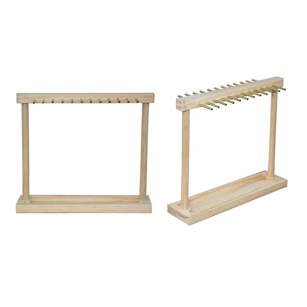 Détail du présentoir à bijoux en bois et métal