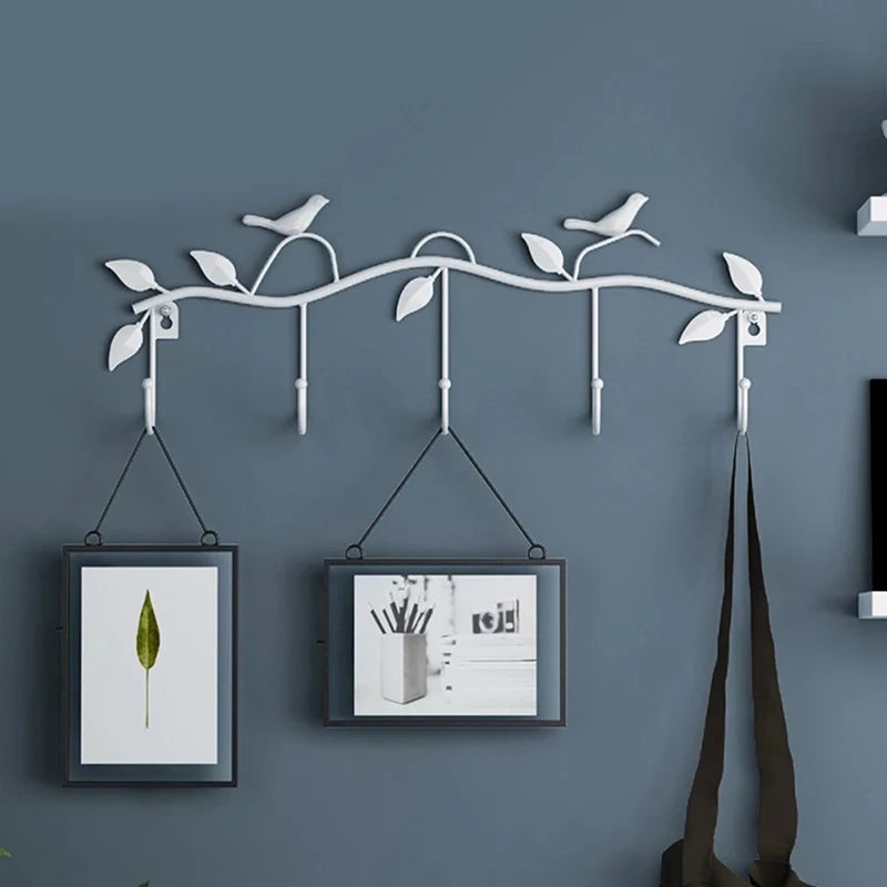 Porte-manteau mural en métal avec design oiseaux et 5 crochets noir