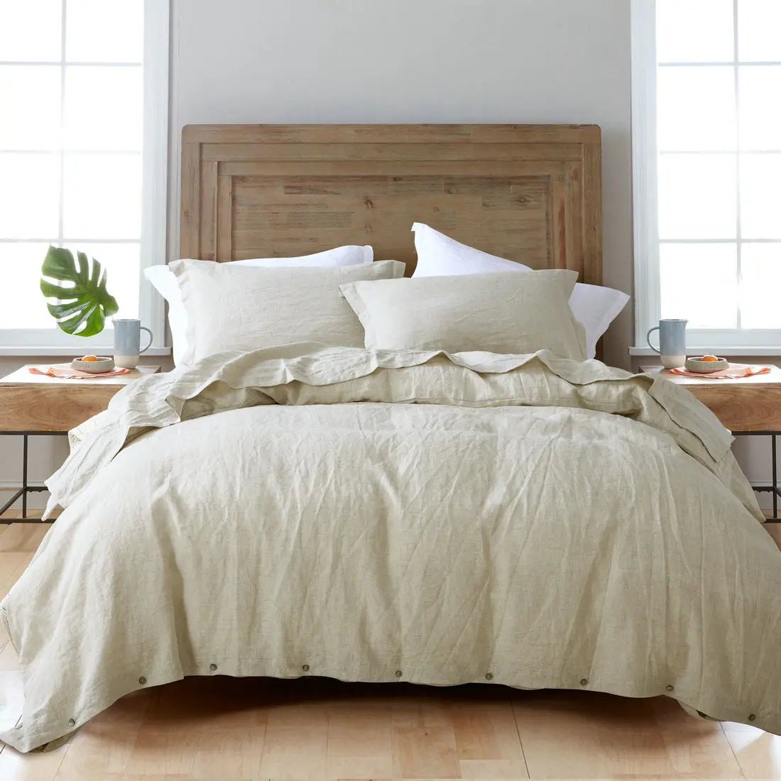 Housse de couette en lin naturel français sur un lit Queen