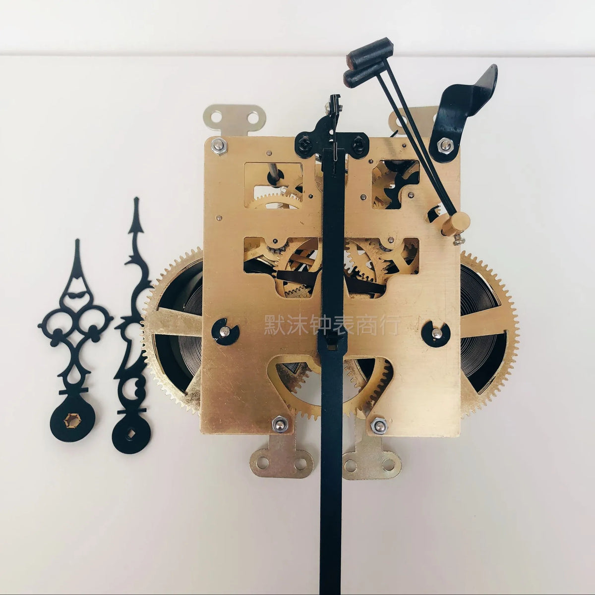 Horloge mécanique sans pile décoration intérieur