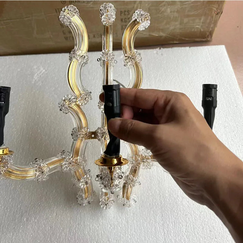 Détail de l'installation de l'applique murale LED