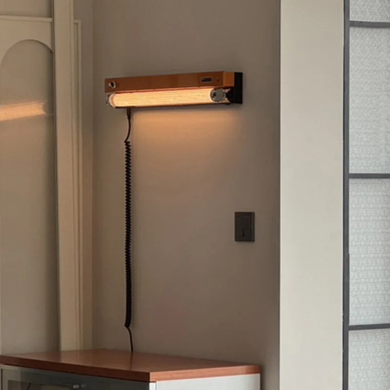 Lampe murale orange pour chevet