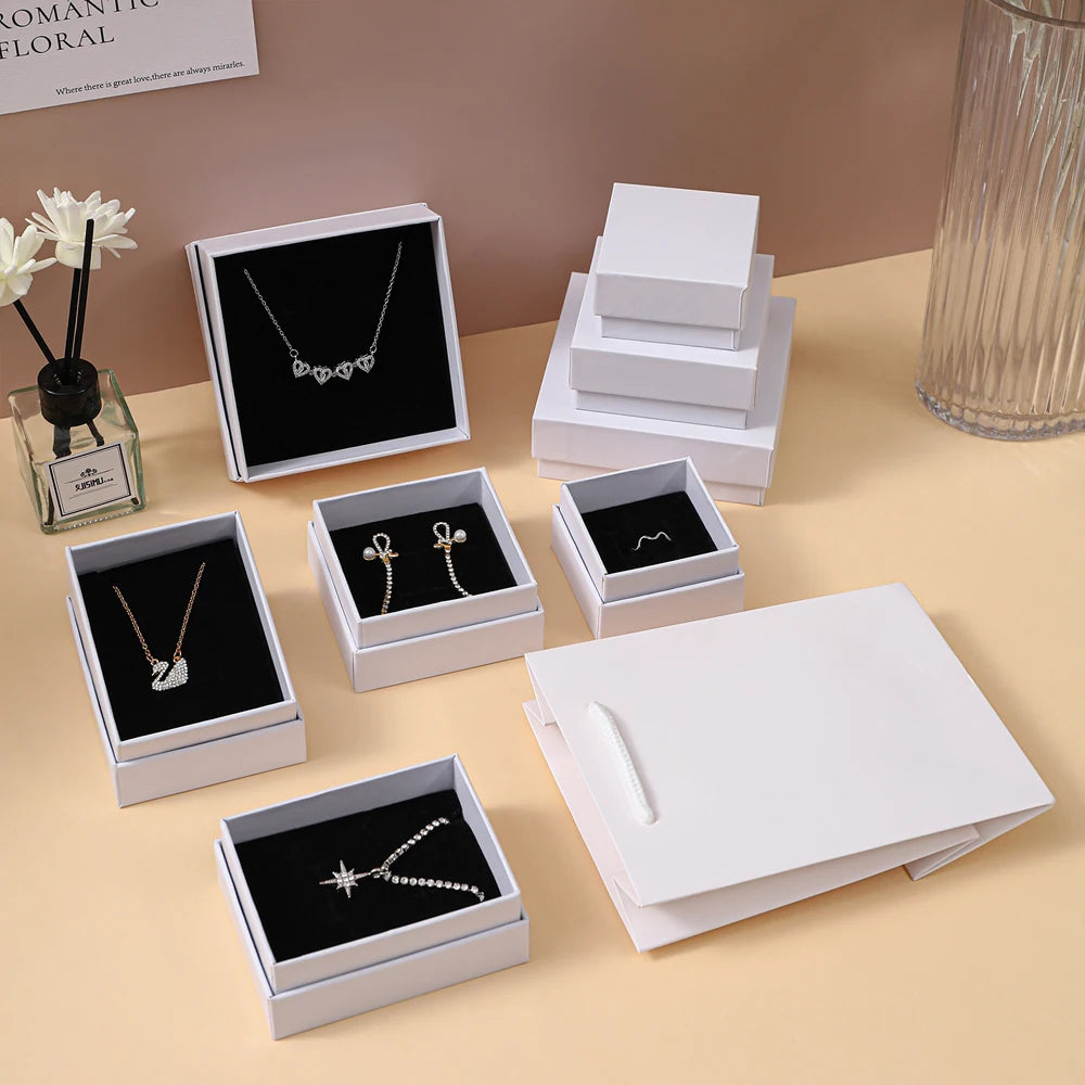 Boîte à bijoux en papier kraft pour colliers