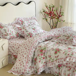 Housse de couette en coton vintage étalée pour montrer sa taille