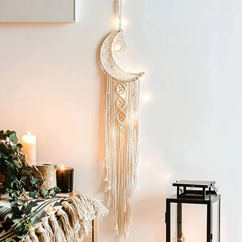 Décoration chambre fille avec tenture macramé