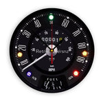Horloge murale silencieuse style compteur de vitesse vue de face