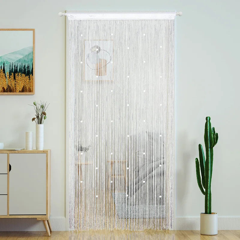 Rideau de perles hippie suspendu comme décoration murale
