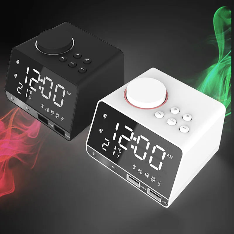 Réveil numérique LED blanc avec affichage moderne sur table de chevet