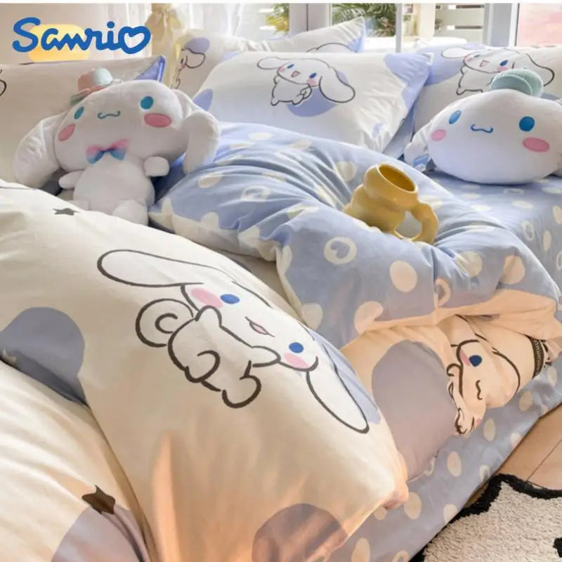 Détail du motif Hello Kitty sur la housse de couette