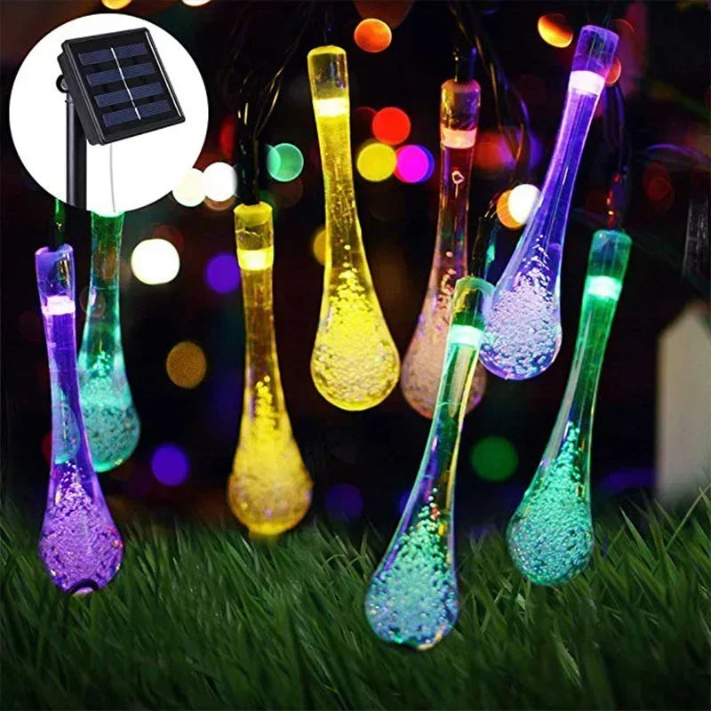 Guirlande LED solaire résistante IP65 sous la pluie