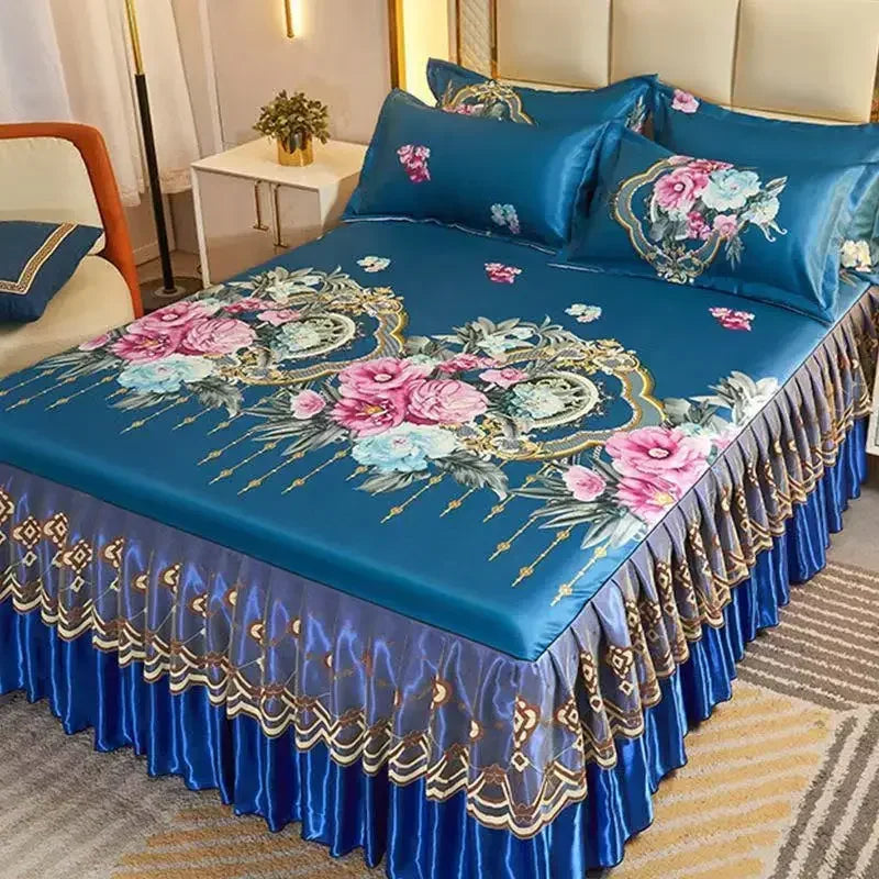 Parure de lit bleu royal dans une chambre décorée avec style