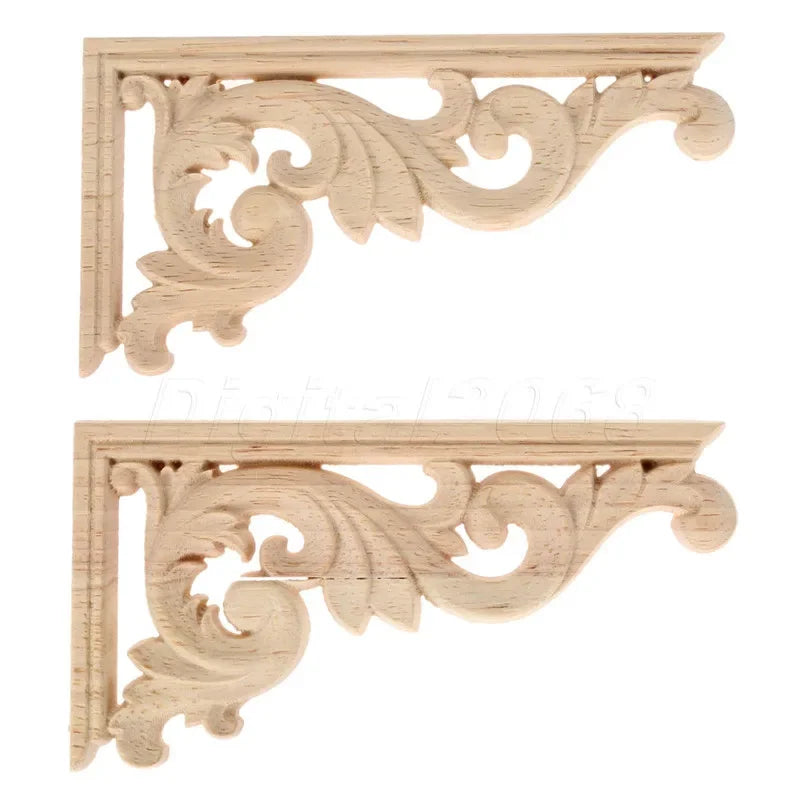 Détail du motif sculpté sur bois de chêne
