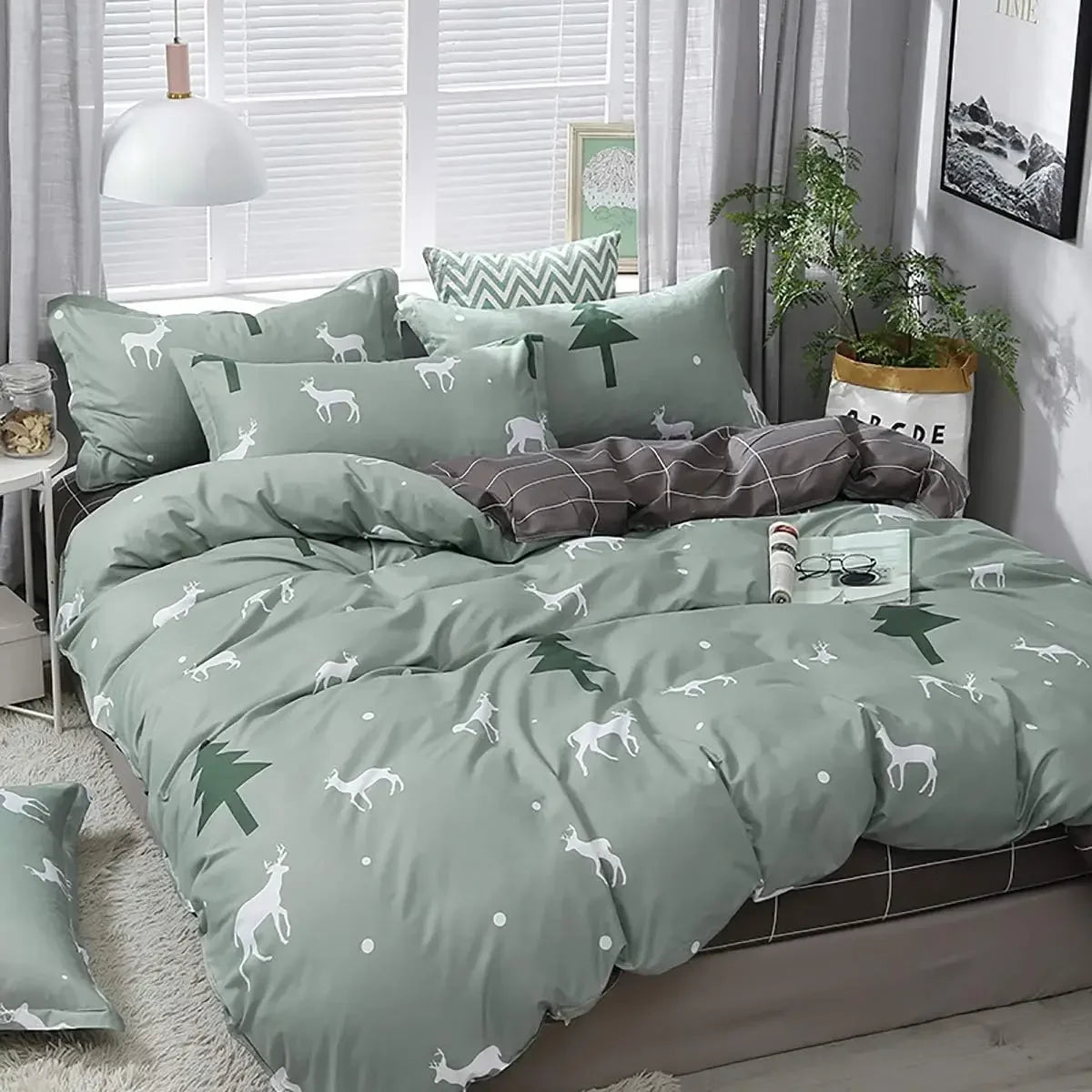Détail de l'impression numérique 3D élan cerf sur housse de couette verte