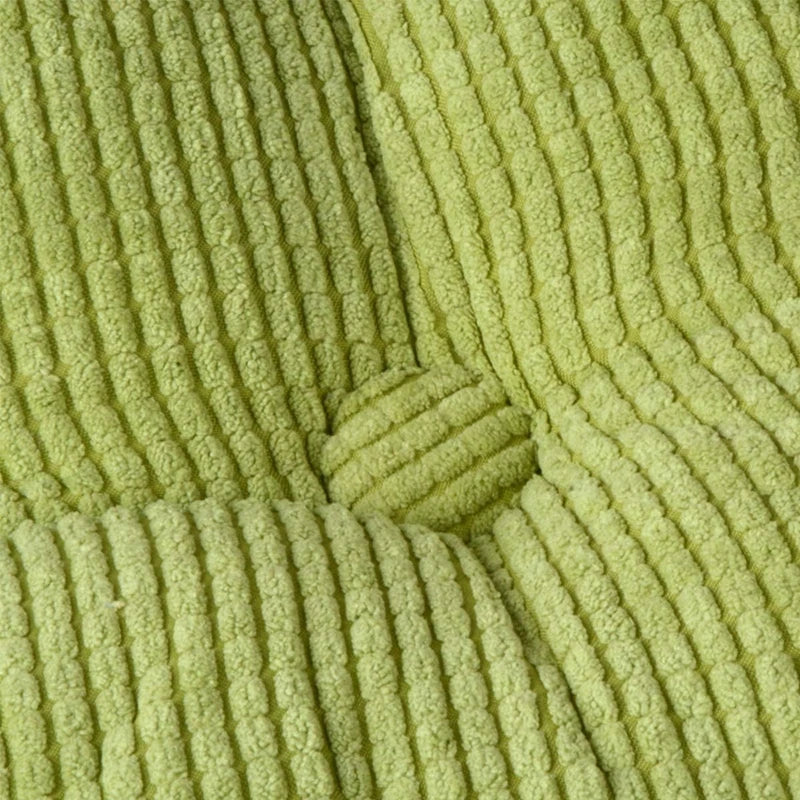 Coussin de sol utilisé pour une séance de yoga à la maison