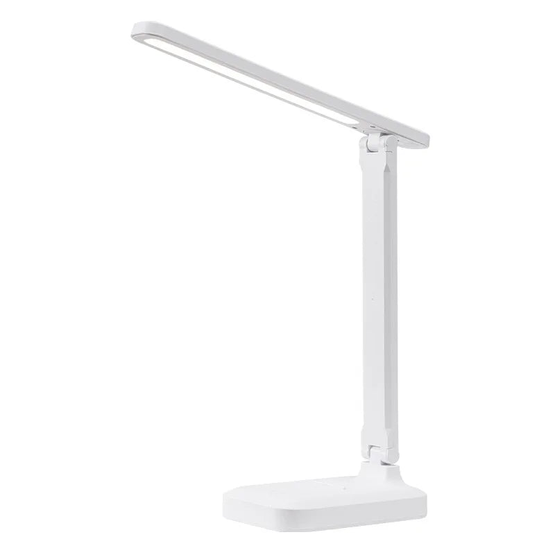 Éclairage doux de la lampe LED en veilleuse dans une chambre