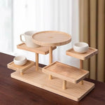 Étagère échelle en bois utilisée comme présentoir à gâteaux et snacks