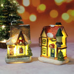 Détail de la maison miniature LED sur une étagère décorative