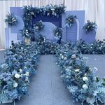 Décoration florale bleu foncé pour mariage