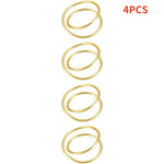 Des anneaux ronds en métal doré, au nombre de 4 pièces, offrant un design simple et élégant.
