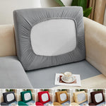 Housse de coussin extensible grenat sur canapé salon