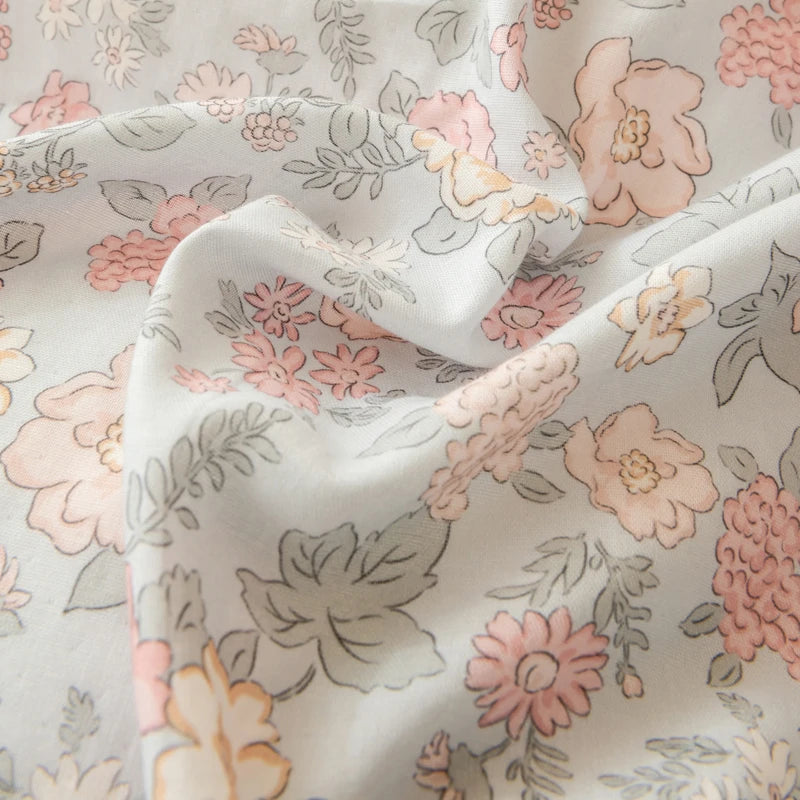 Housse de couette imprimée fleurs dans différentes couleurs disponibles