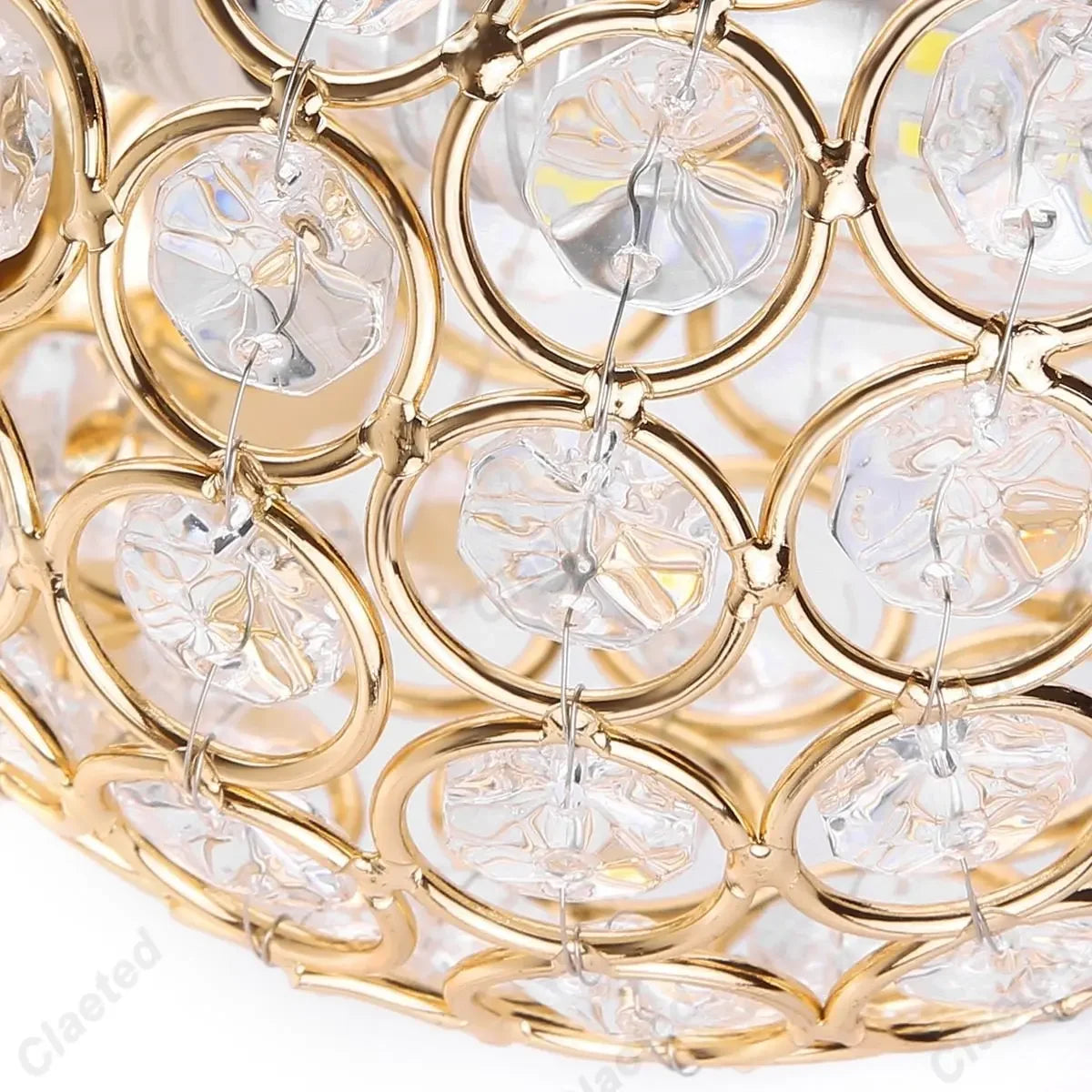 Effet lumineux de l'applique cristal dans un intérieur