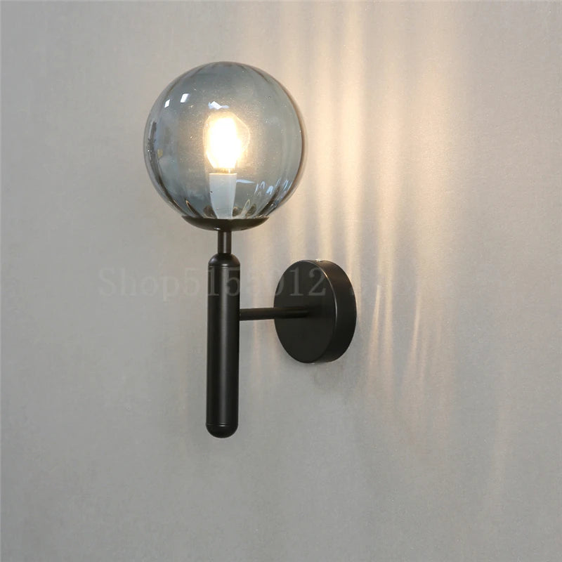 Applique murale boules de verre couloir