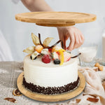 Plateau multifonction en bois avec fruits et desserts