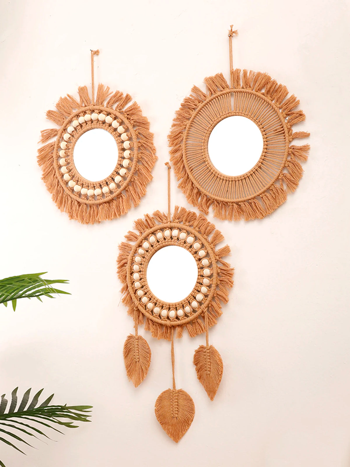 Miroir mural rond macramé couleur bronze vue rapprochée