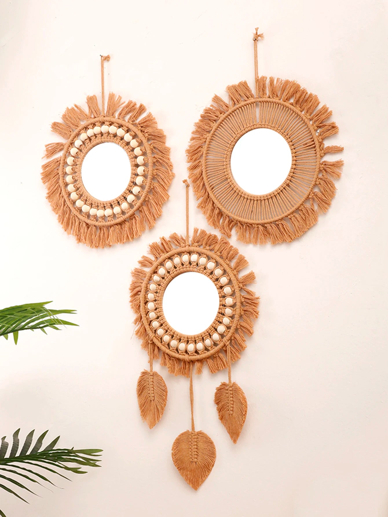 Miroir mural rond macramé couleur bronze vue rapprochée