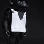 Sculpture gorille Banksy vue de profil - décoration contemporaine