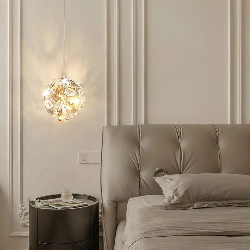 Lampe LED avec éclairage blanc chaud dans une cuisine