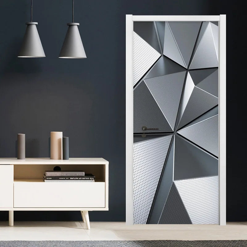 Autocollant mural imperméable appliqué sur une porte blanche