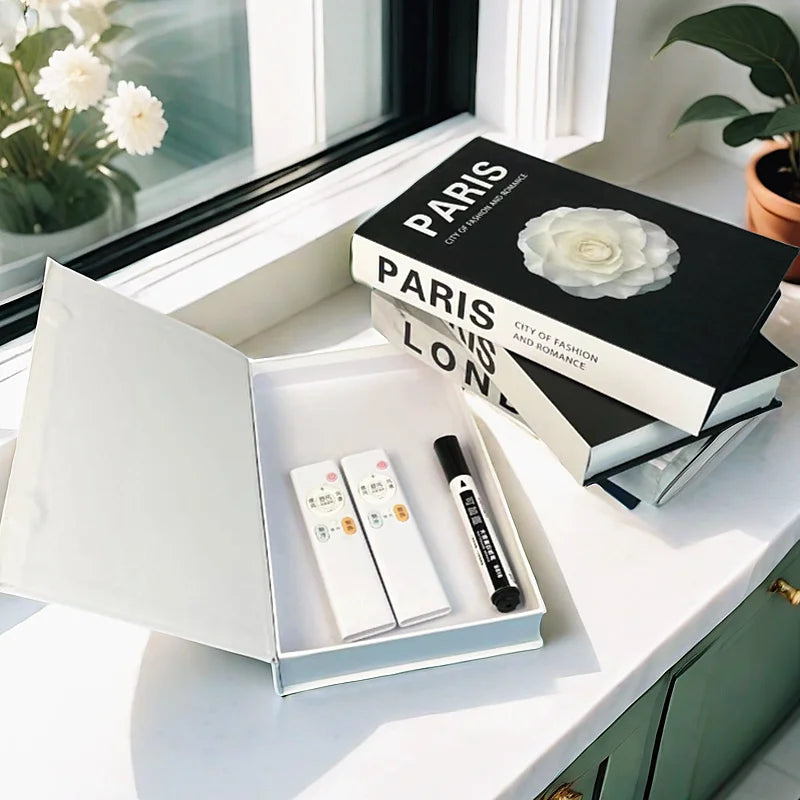 Faux livre décoratif pour table basse salon