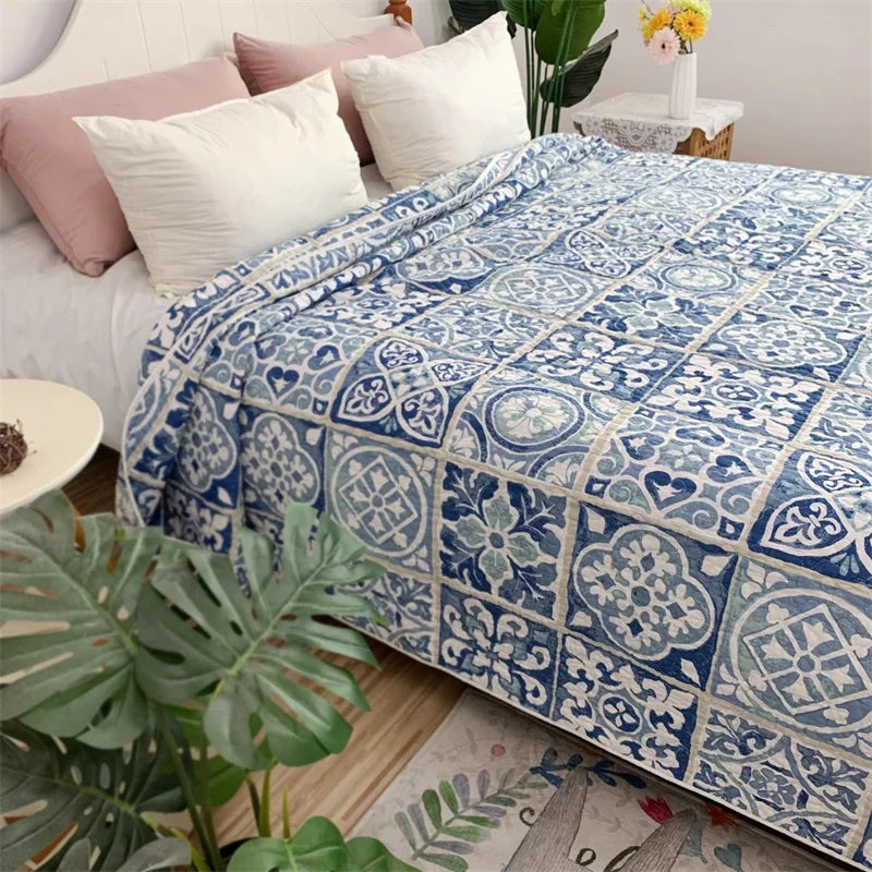 Édredon matelassé coton motif floral vert