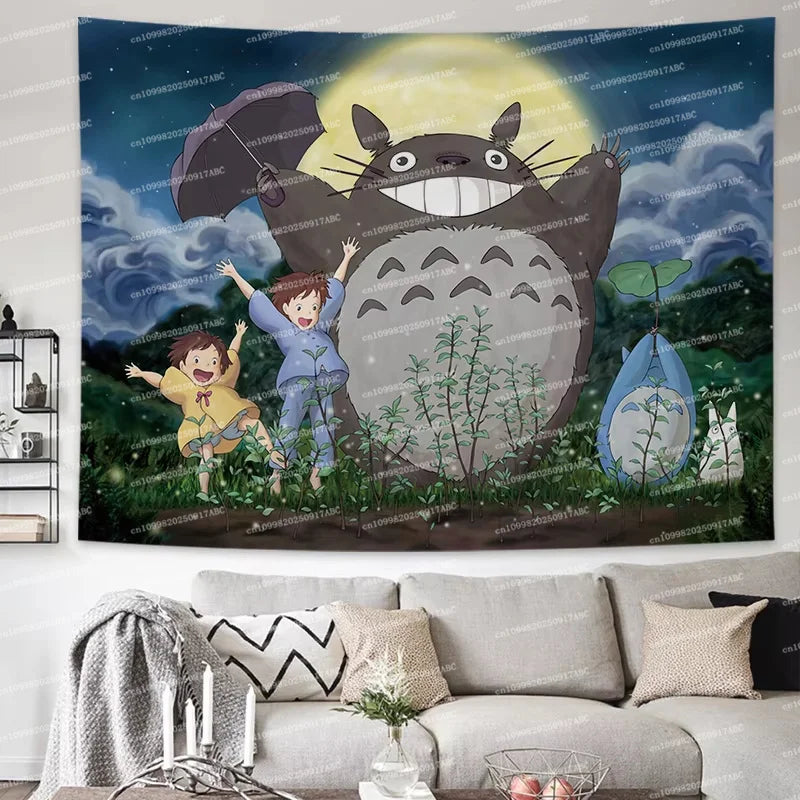 Comparaison des différentes tailles disponibles pour la tapisserie murale Totoro