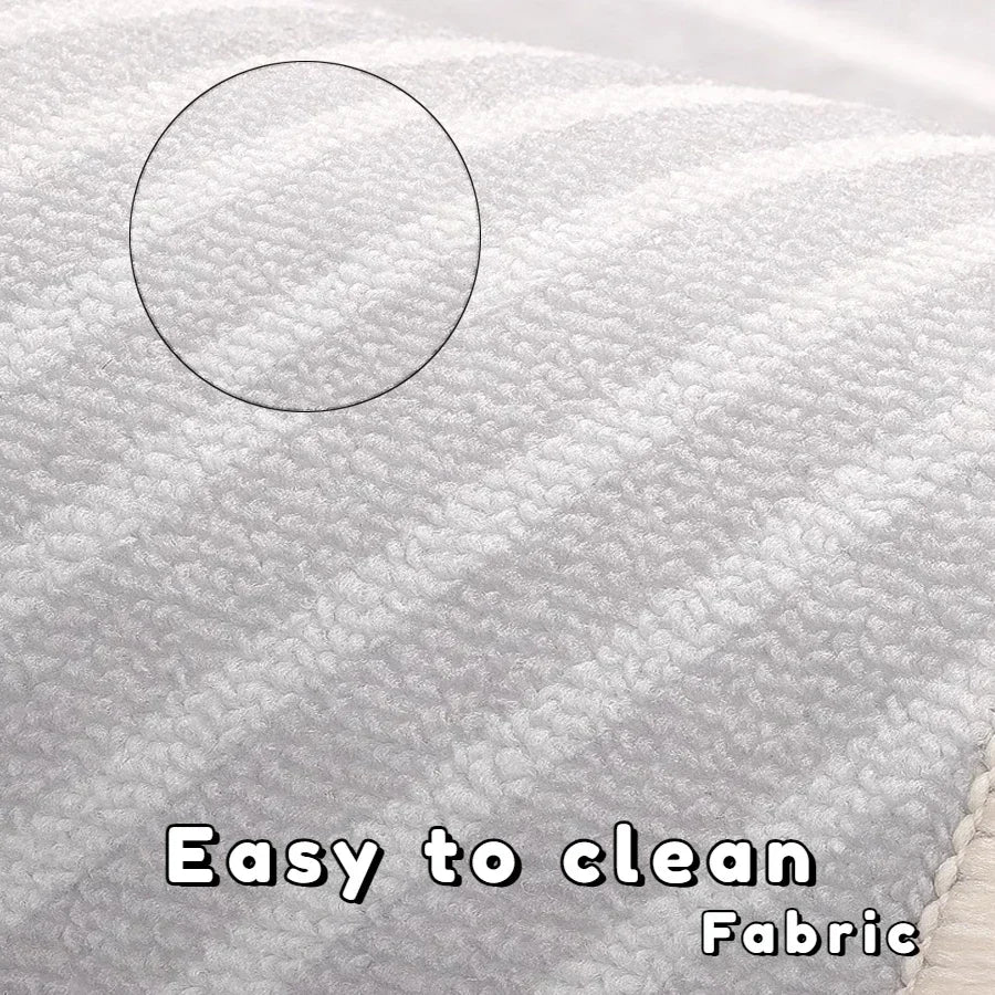 Texture moelleuse et facile à entretenir du tissu.