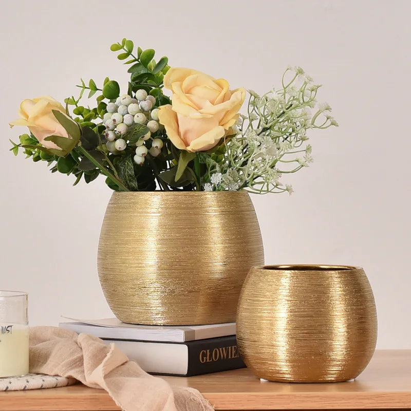 Vase rond pour succulentes en porcelaine dorée