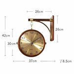 Horloge murale double face vue de côté en bois