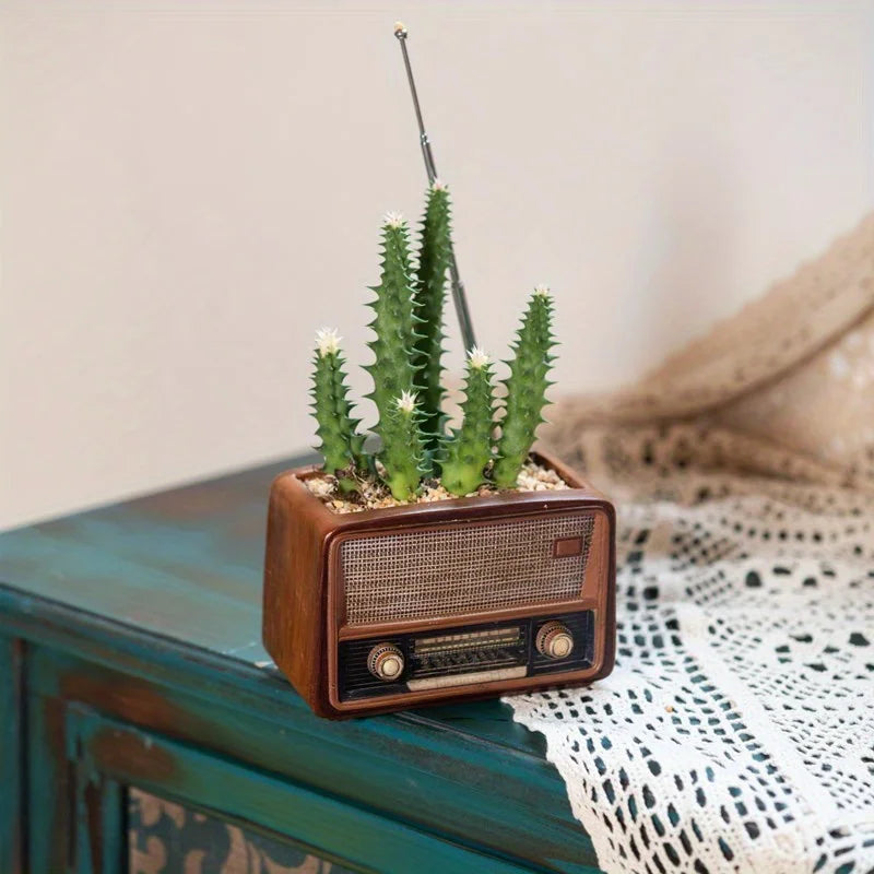 Jardinière design radio vintage en résine orange - vue de face