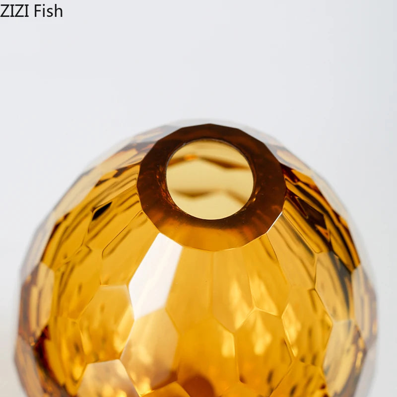 Vase hexagonal moderne pour décoration intérieure