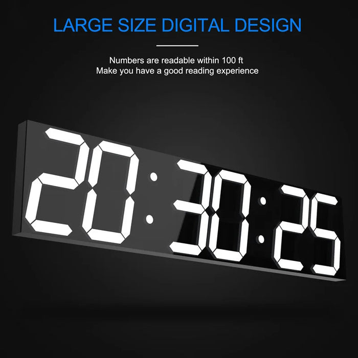 Horloge murale digitale LED 3D grand écran couleur bleue dans un salon moderne