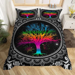 Détail du motif arbre de vie sur housse de couette noire