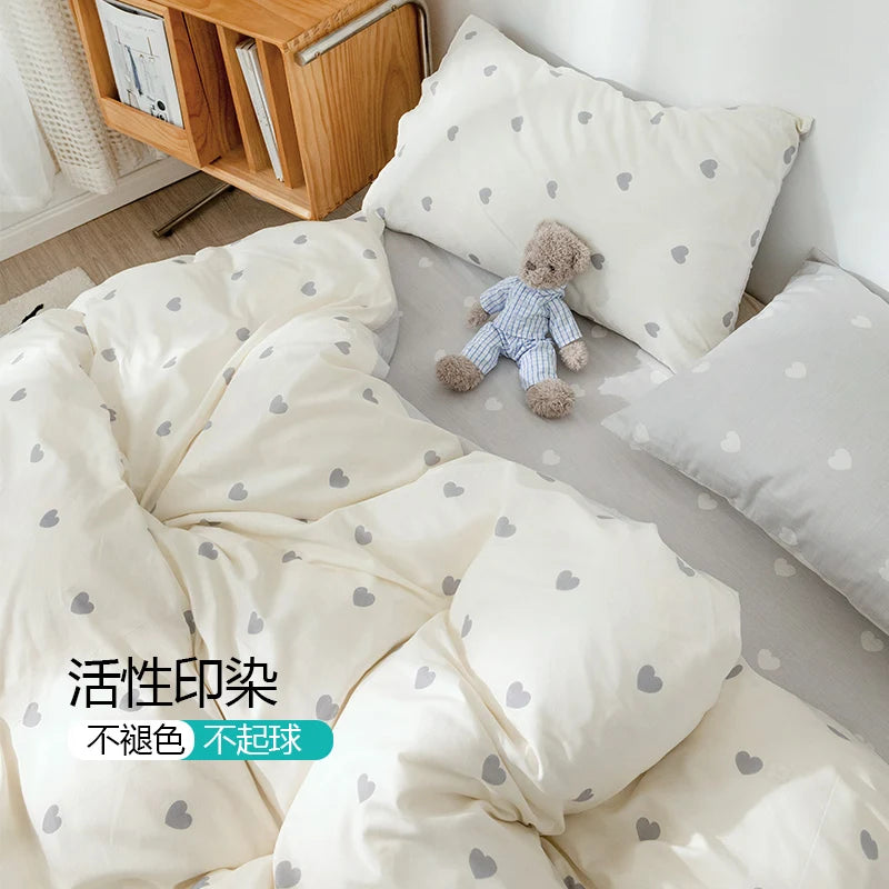 Drap plat de la parure de lit étalé pour montrer le motif