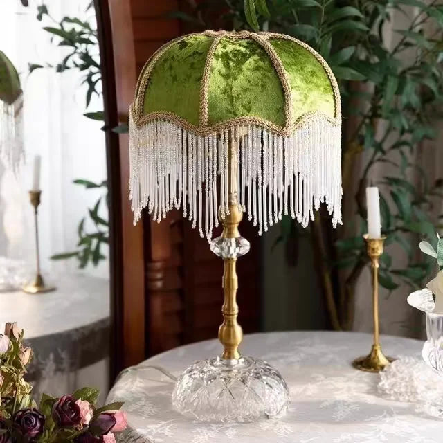 Lampe de chevet verte rétro en velours avec abat-jour à franges art déco
