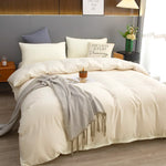 Détail de la texture brossée de la housse de couette beige