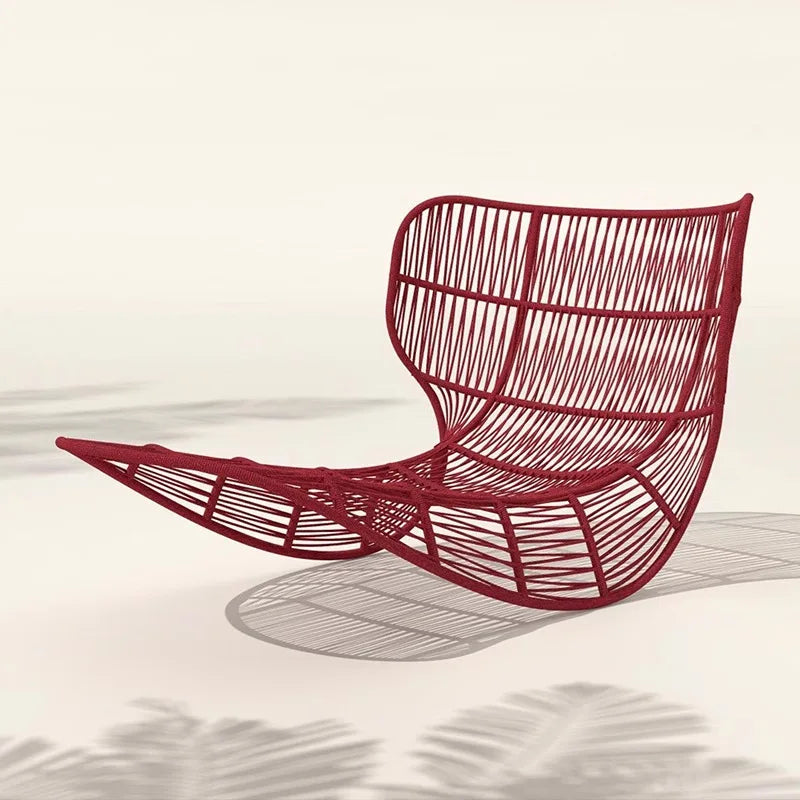 Canapé rotin argent design nordique sur balcon