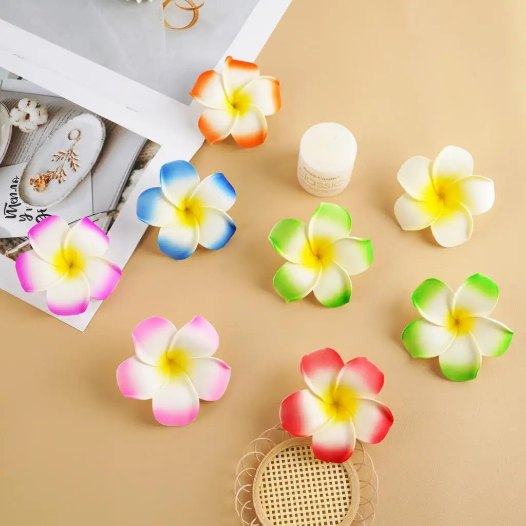 Fleur frangipanier grise pour décoration