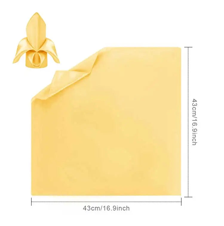 Tapis de sol en tissu jaune mesurant 43 cm sur 43 cm, avec un motif de pétale de fleur au centre.
