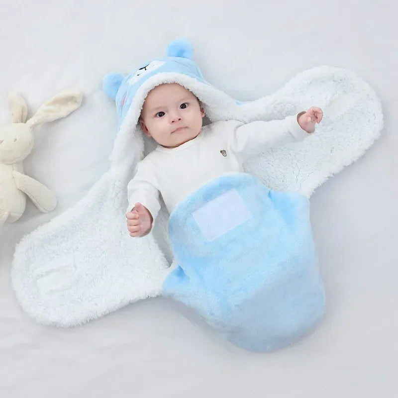 Housse de couette enveloppante pour bébé dans une chambre décorée